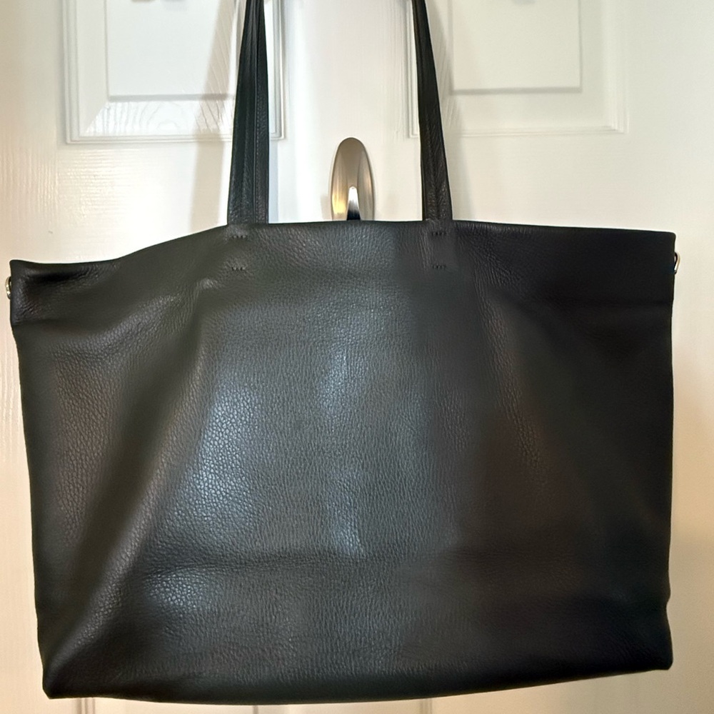 Cuyana Dark Olive Leather Tote Bag w/ Tote Insert - Picture 4 of 10